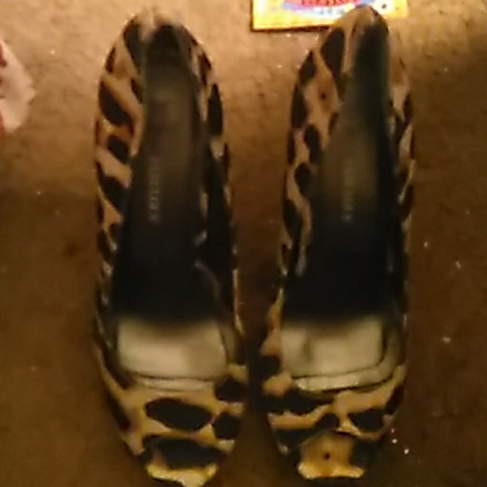 Justfab leopard print stiletto peep toe heels
